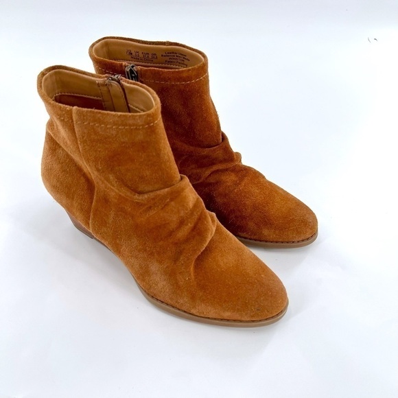 Franco Sarto ‘Winston’ Cognac Suede Wedge Ankle Bootie Size 7.5 M - Picture 3 of 15